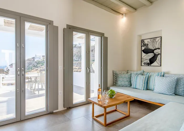 Camelia 2 - Psarou View - Private Pool&jacuzzi Casa vacanze *